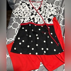 Scrub set (can be purchased separately too)